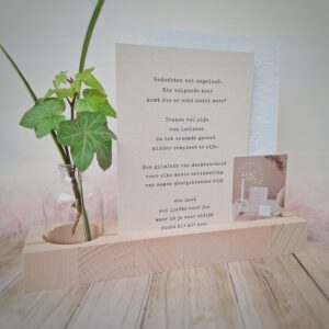Troostplekje Dicht bij mij met plantje